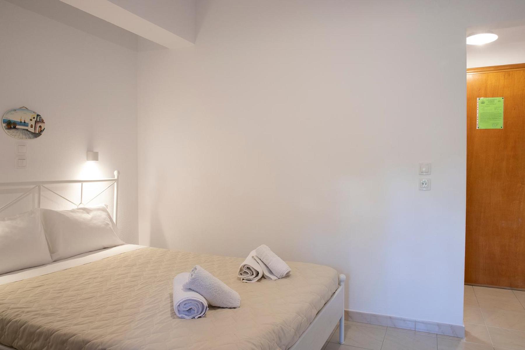 Manos Kritikakis Apartments Platamónasz Kültér fotó
