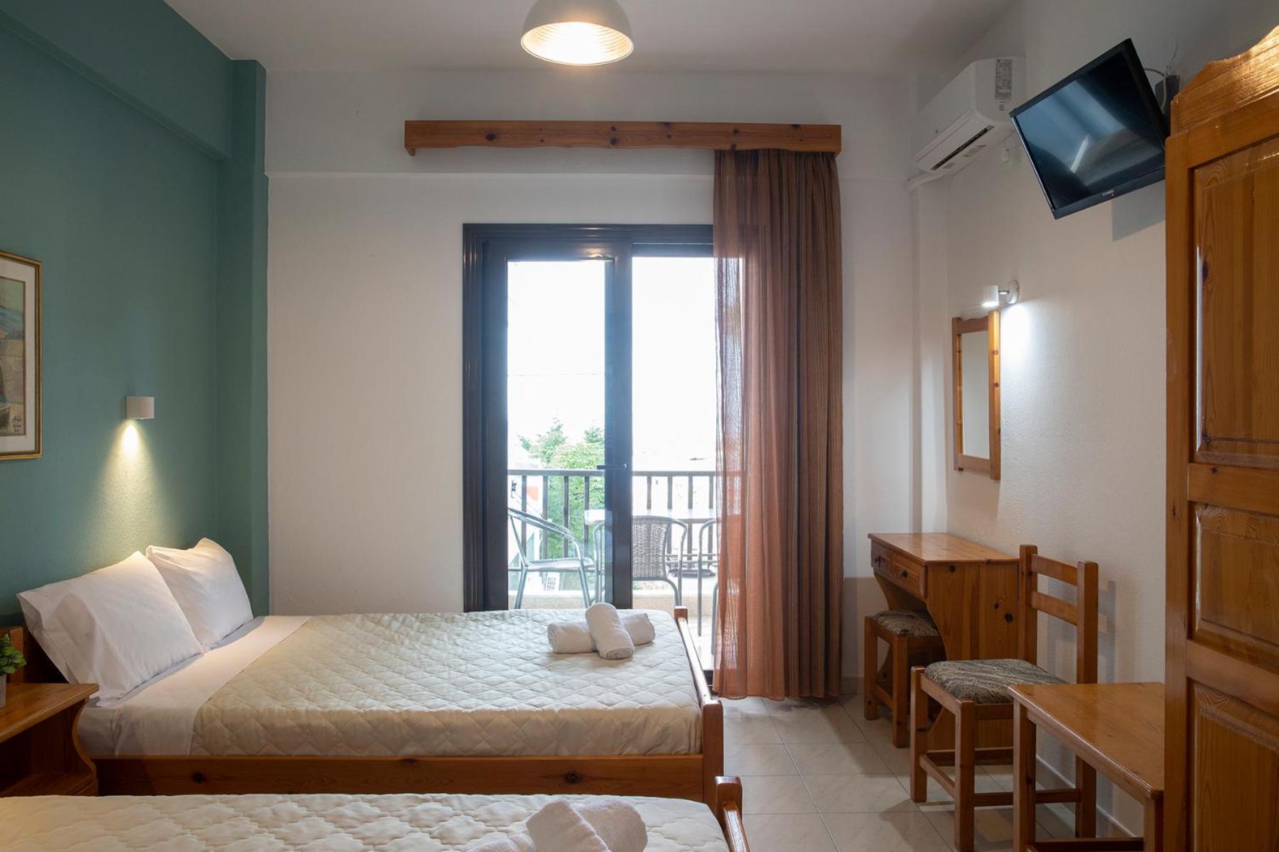 Manos Kritikakis Apartments Platamónasz Kültér fotó