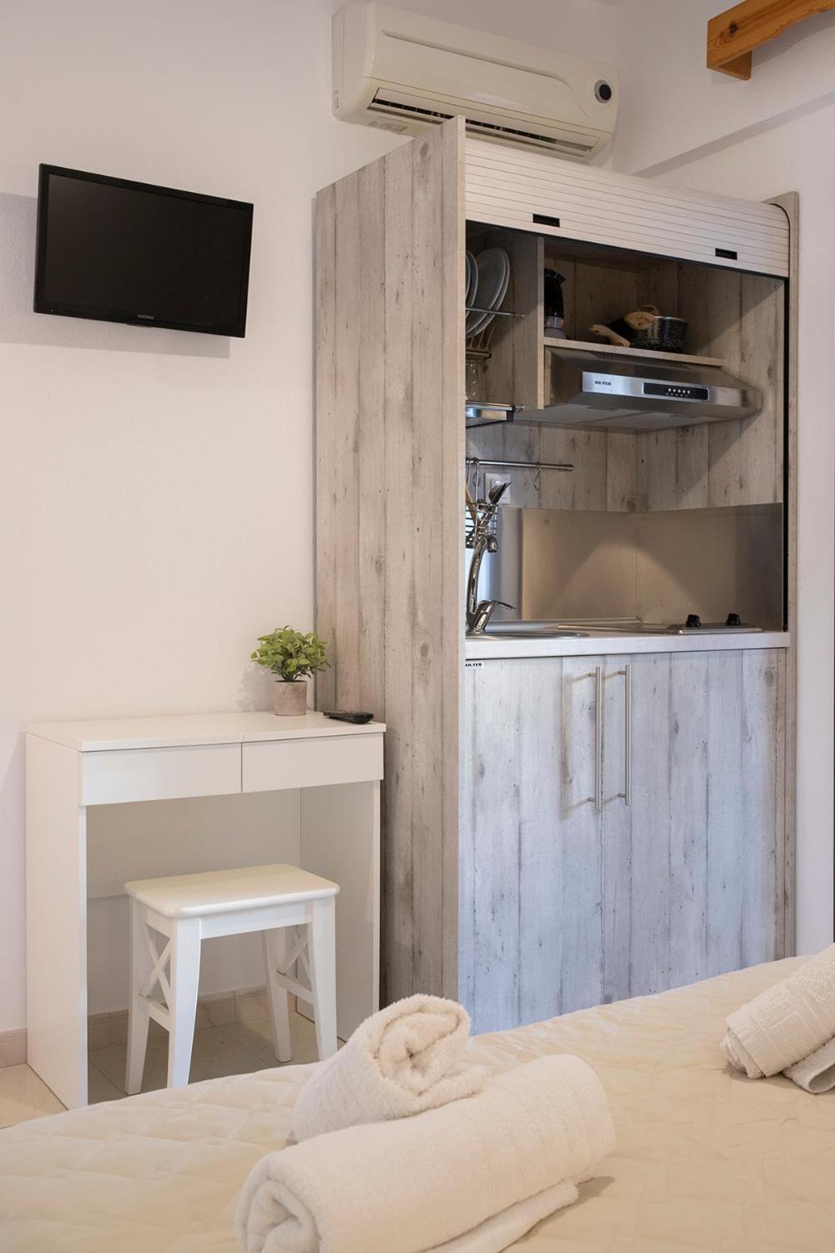 Manos Kritikakis Apartments Platamónasz Kültér fotó