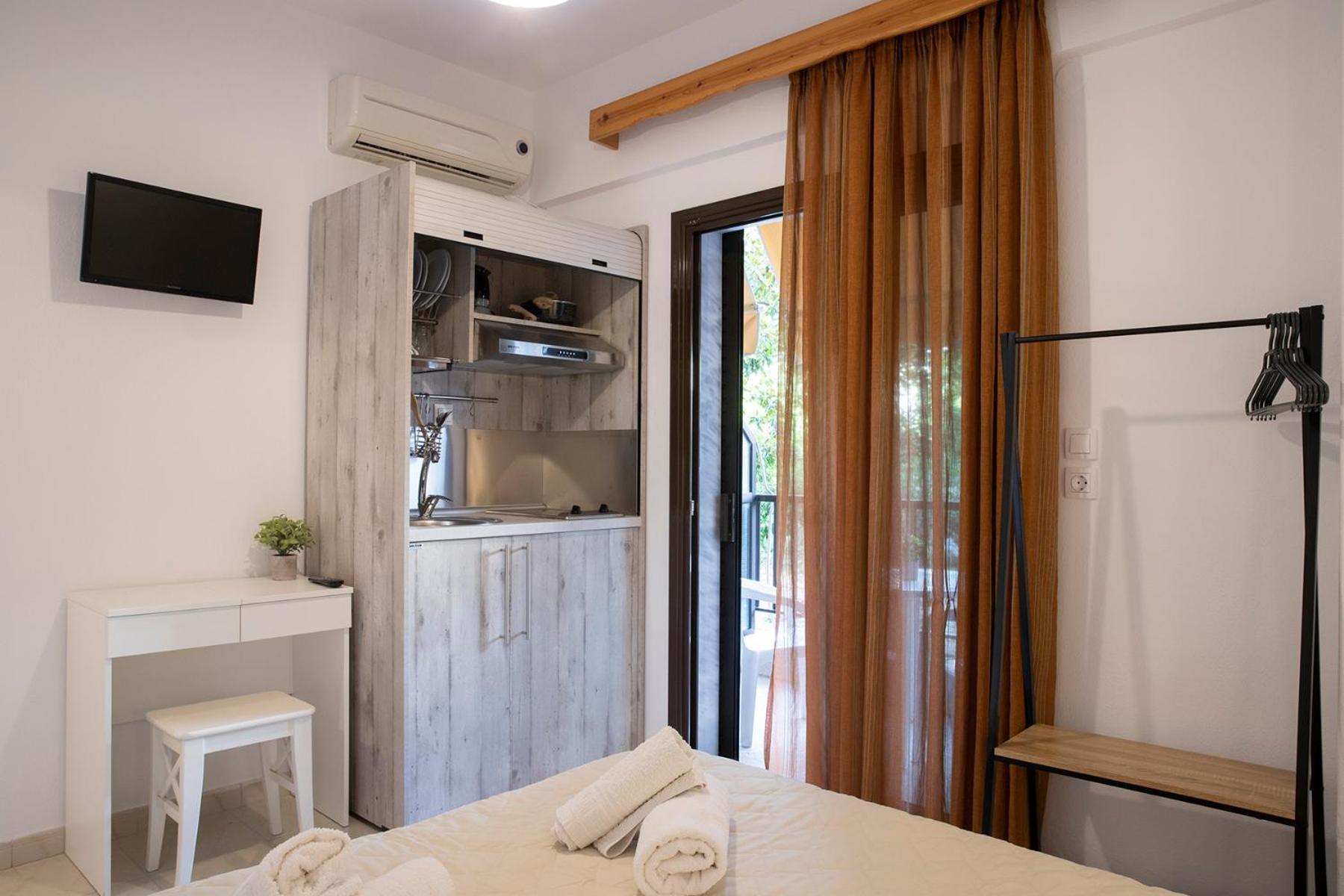 Manos Kritikakis Apartments Platamónasz Kültér fotó